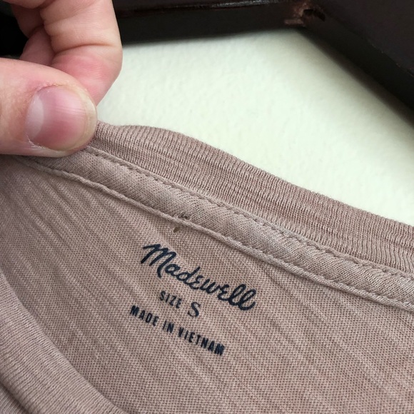 • SOLD • Madewell Friday Embroidered Tee - Picture 5 of 7
